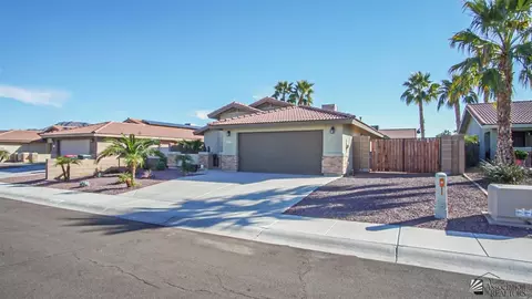 Exterior - 13745 E 45 Dr, Yuma, AZ 85367 photo 2 of 10