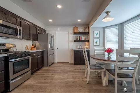 Dining - 3534 E Rubio Ln, Yuma, AZ 85365 photo 6 of 8