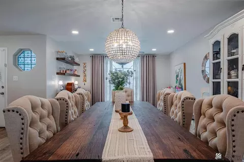 Dining - 3534 E Rubio Ln, Yuma, AZ 85365 photo 5 of 8