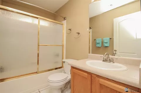 Bath - 11166 E 26 Ln, Yuma, AZ 85367 photo 5 of 5