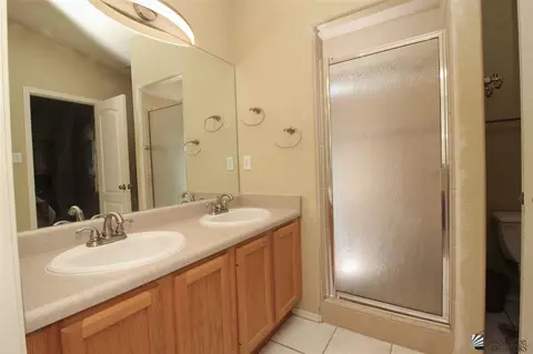 Bath - 11166 E 26 Ln, Yuma, AZ 85367 photo 2 of 5