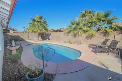Exterior - 11166 E 26 Ln, Yuma, AZ 85367 photo 13 of 14