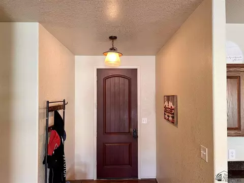 Entry Way - 7634 E 40th Rd, Yuma, AZ 85365 photo 2 of 2