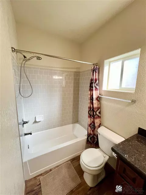 Bath - 7634 E 40th Rd, Yuma, AZ 85365 photo 7 of 8