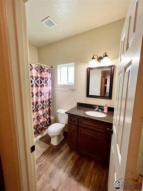 Bath - 7634 E 40th Rd, Yuma, AZ 85365 photo 6 of 8