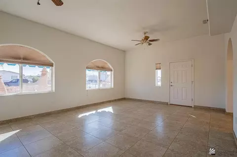 Living - 13368 E 52 St, Yuma, AZ 85367 photo 4 of 4