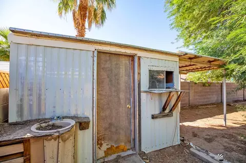 Exterior - 7221 E 24 Pl, Yuma, AZ 85365 photo 8 of 12
