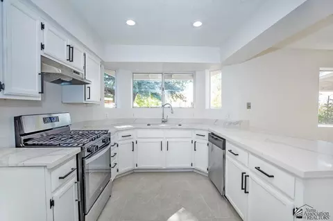 Kitchen - 7221 E 24 Pl, Yuma, AZ 85365 photo 1 of 2
