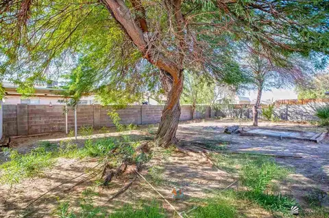 Exterior - 7221 E 24 Pl, Yuma, AZ 85365 photo 7 of 12
