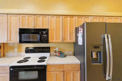 Kitchen - 12610 E 47 Dr, Yuma, AZ 85367 photo 5 of 5
