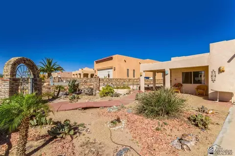 Exterior - 12610 E 47 Dr, Yuma, AZ 85367 photo 7 of 10