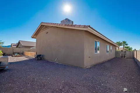 Exterior - 13722 E 45 St, Yuma, AZ 85367 photo 6 of 7