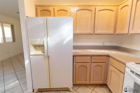 Kitchen - 13857 E 49 St, Yuma, AZ 85367 photo 1 of 4