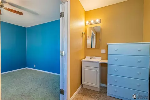 Bath - 13857 E 49 St, Yuma, AZ 85367 photo 3 of 3