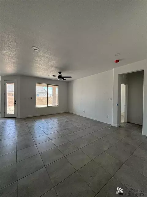 Living - 8395 E 34 Pl, Yuma, AZ 85365 photo 1 of 1