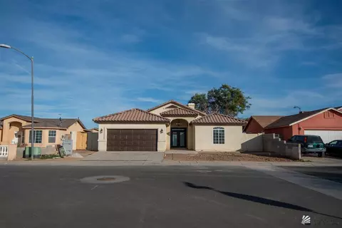 1427 N Rancho Ave, San Luis, AZ 85349