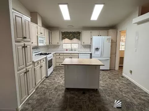 13728 E 52 Dr, Yuma, AZ 85367 photo 9