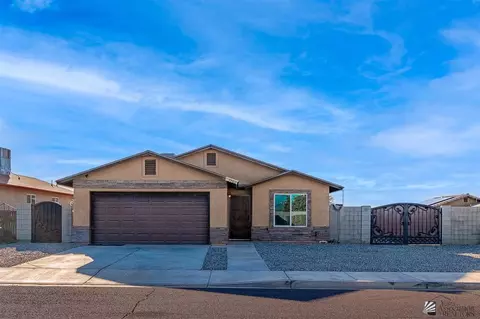 3760 S Laura Way, Yuma, AZ 85365