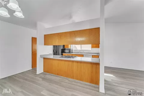 Kitchen - 6322 E 41 St, Yuma, AZ 85365 photo 2 of 5