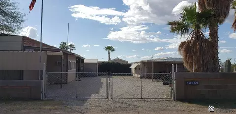 10302 Linda Ln, Wellton, AZ 85356