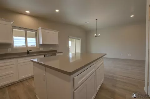 Kitchen - 11687 E 33 Way, Yuma, AZ 85367 photo 5 of 5