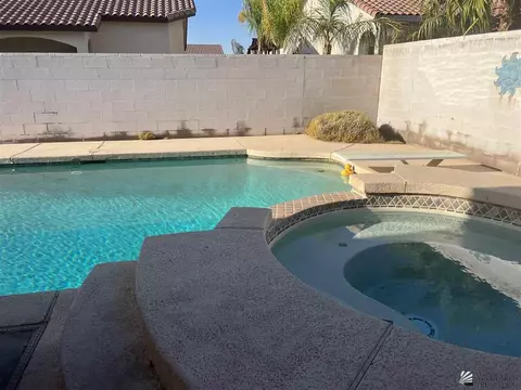 Exterior - 10366 E 39 St, Yuma, AZ 85365 photo 7 of 9