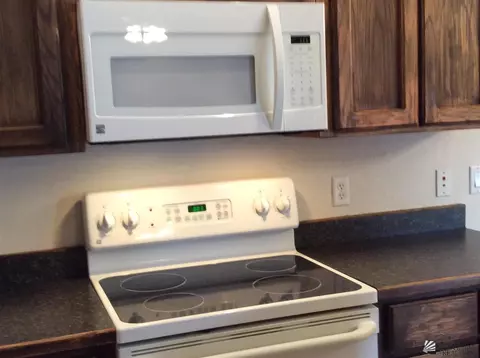 Kitchen - 10366 E 39 St, Yuma, AZ 85365 photo 3 of 3