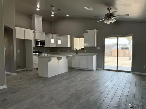 Kitchen - 10535 E Shale Dr, Yuma, AZ 85365 photo 1 of 4