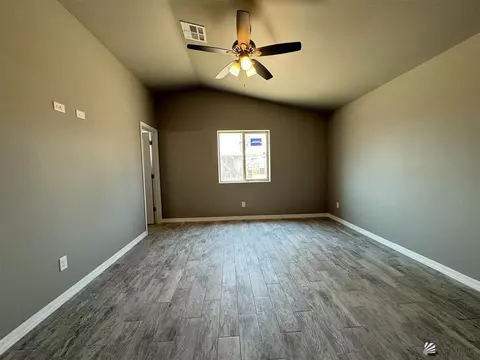 Living - 10535 E Shale Dr, Yuma, AZ 85365 photo 2 of 2