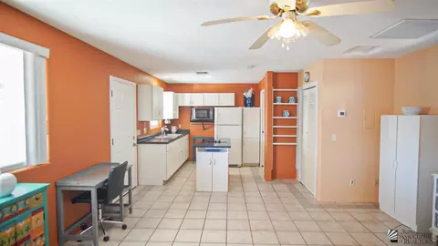 Kitchen - 13358 E 53 Ln, Yuma, AZ 85367 photo 5 of 5