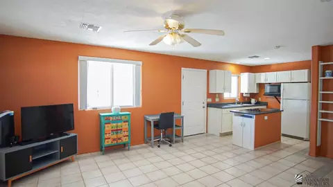Kitchen - 13358 E 53 Ln, Yuma, AZ 85367 photo 4 of 5