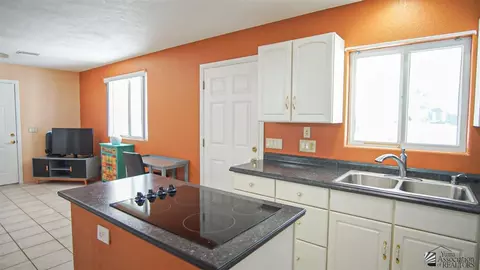 Kitchen - 13358 E 53 Ln, Yuma, AZ 85367 photo 3 of 5