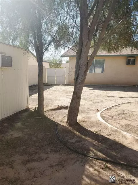 Exterior - 7448 E 25 Pl, Yuma, AZ 85364 photo 4 of 6