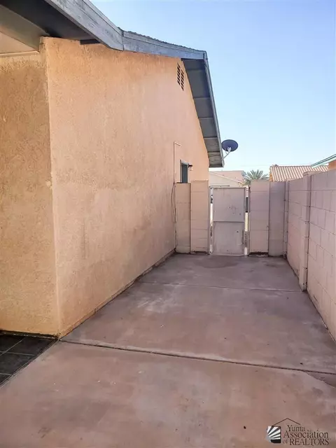 Exterior - 7448 E 25 Pl, Yuma, AZ 85364 photo 6 of 6