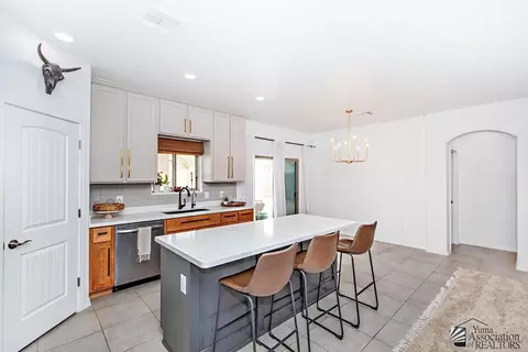 Kitchen - 12558 E 49 Dr, Yuma, AZ 85367 photo 4 of 4