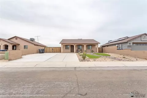 2575 Edais St, San Luis, AZ 85349
