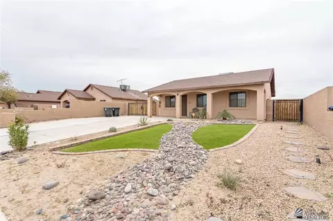 2575 Edais St, San Luis, AZ 85349 photo 2