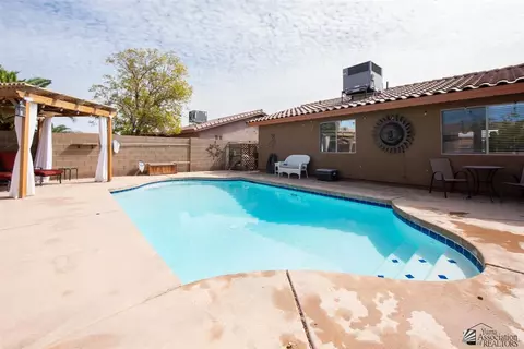 Exterior - 11184 E 25 Pl, Yuma, AZ 85367 photo 2 of 12