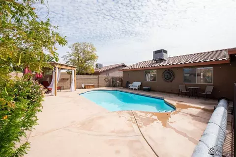 Exterior - 11184 E 25 Pl, Yuma, AZ 85367 photo 8 of 12