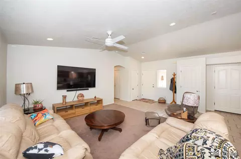 Living - 11184 E 25 Pl, Yuma, AZ 85367 photo 2 of 4