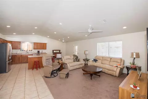 Living - 11184 E 25 Pl, Yuma, AZ 85367 photo 1 of 4