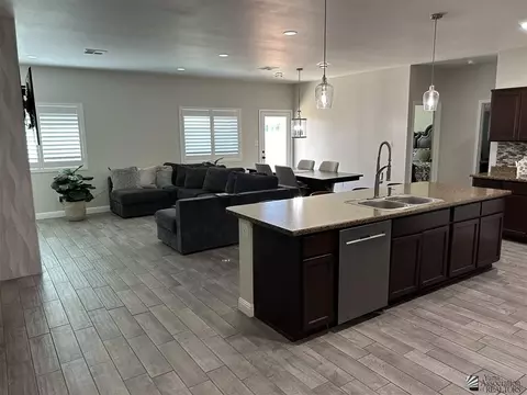 Kitchen - 7607 E 41 Rd, Yuma, AZ 85365 photo 1 of 4