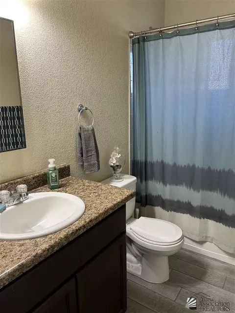 Bath - 7607 E 41 Rd, Yuma, AZ 85365 photo 4 of 4