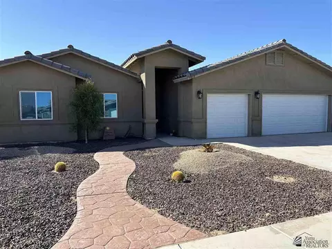 Exterior - 7607 E 41 Rd, Yuma, AZ 85365 photo 2 of 10