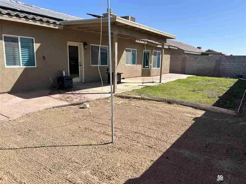 Exterior - 7607 E 41 Rd, Yuma, AZ 85365 photo 8 of 10