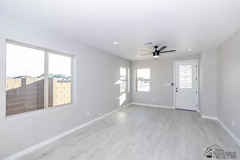 Living - 3546 S Devane Dr, Yuma, AZ 85365 photo 1 of 4