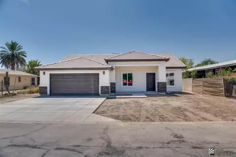 8128 S Yavapai Ln, Yuma, AZ 85364