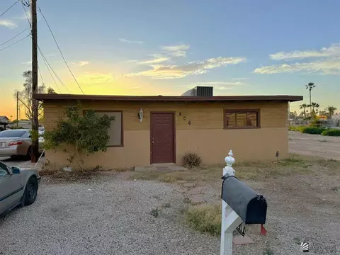 806 S George Belle Ave, Yuma, AZ 85364