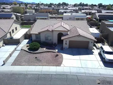 View/Area - 11621 E 27 St, Yuma, AZ 85367 photo 1 of 2