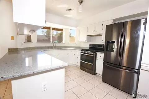 Kitchen - 7475 E 24 Ln, Yuma, AZ 85365 photo 1 of 3